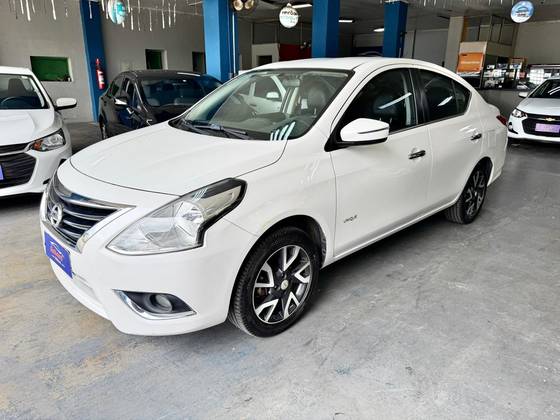 NISSAN VERSA 1.6 16V FLEXSTART UNIQUE 4P MANUAL NISSAN VERSA 1.6 16V FLEXSTART UNIQUE 4P MANUAL